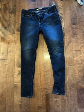 Levi's Women's Navy Blue Skinny Jeans - Stretch Denim